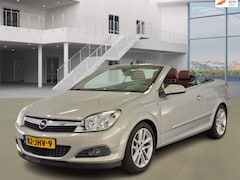 Opel Astra TwinTop - 1.8 Cosmo CABRIO AUT NAVI PSENSOR LEDER CRUISE TREKHAAK 2 X SLEUTELS