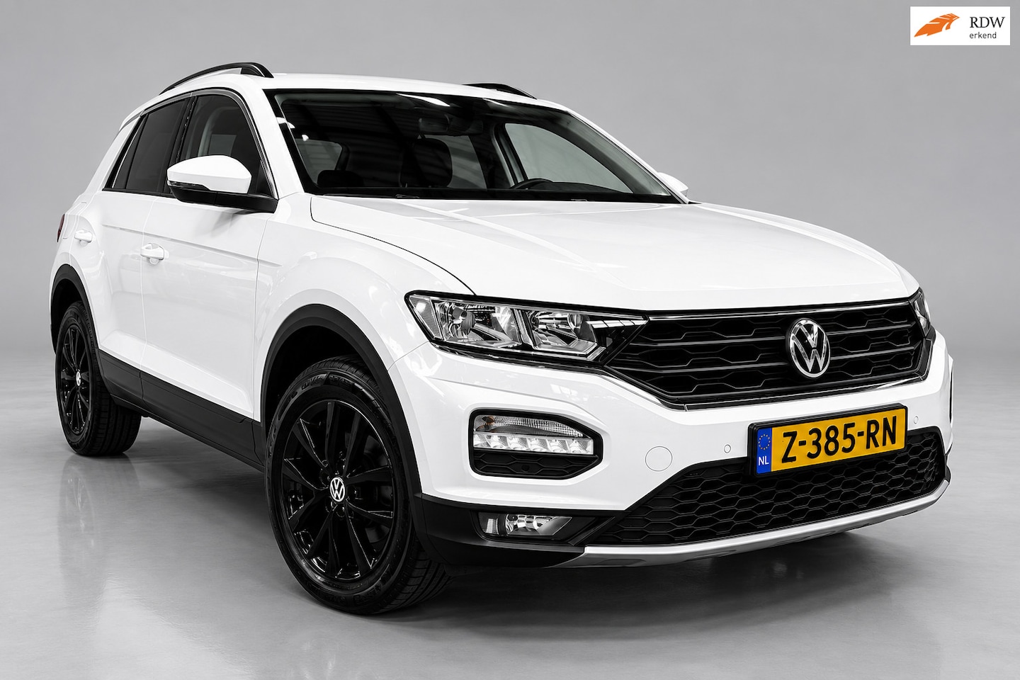 Volkswagen T-Roc - 1.0 TSI Style - Clima - Adapt Cruise - Stoelverw - Navigatie - CarPlay - PDC - Rijklaar - AutoWereld.nl