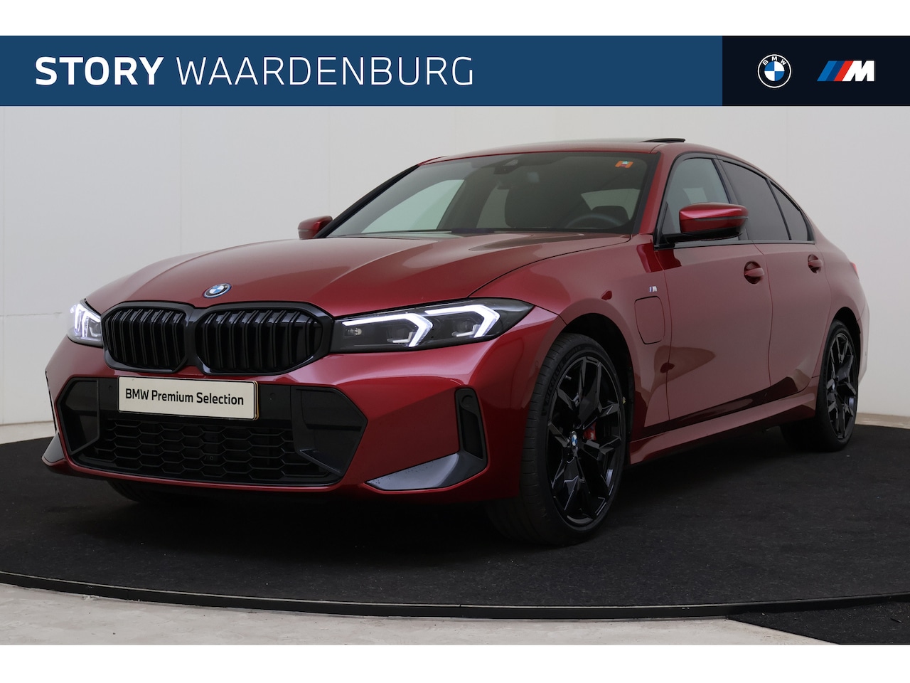 BMW 3-serie - 330e M Sport Automaat / Schuif-kanteldak / Trekhaak / Sportstoelen / Adaptieve LED / Comfo - AutoWereld.nl