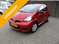Toyota Aygo - 1.0 VVT-i 5D Now