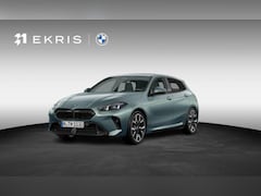 BMW 1-serie - 120 | M Sportpakket Pro | Panoramadak | Harman/Kardon | Driving Assistant Plus