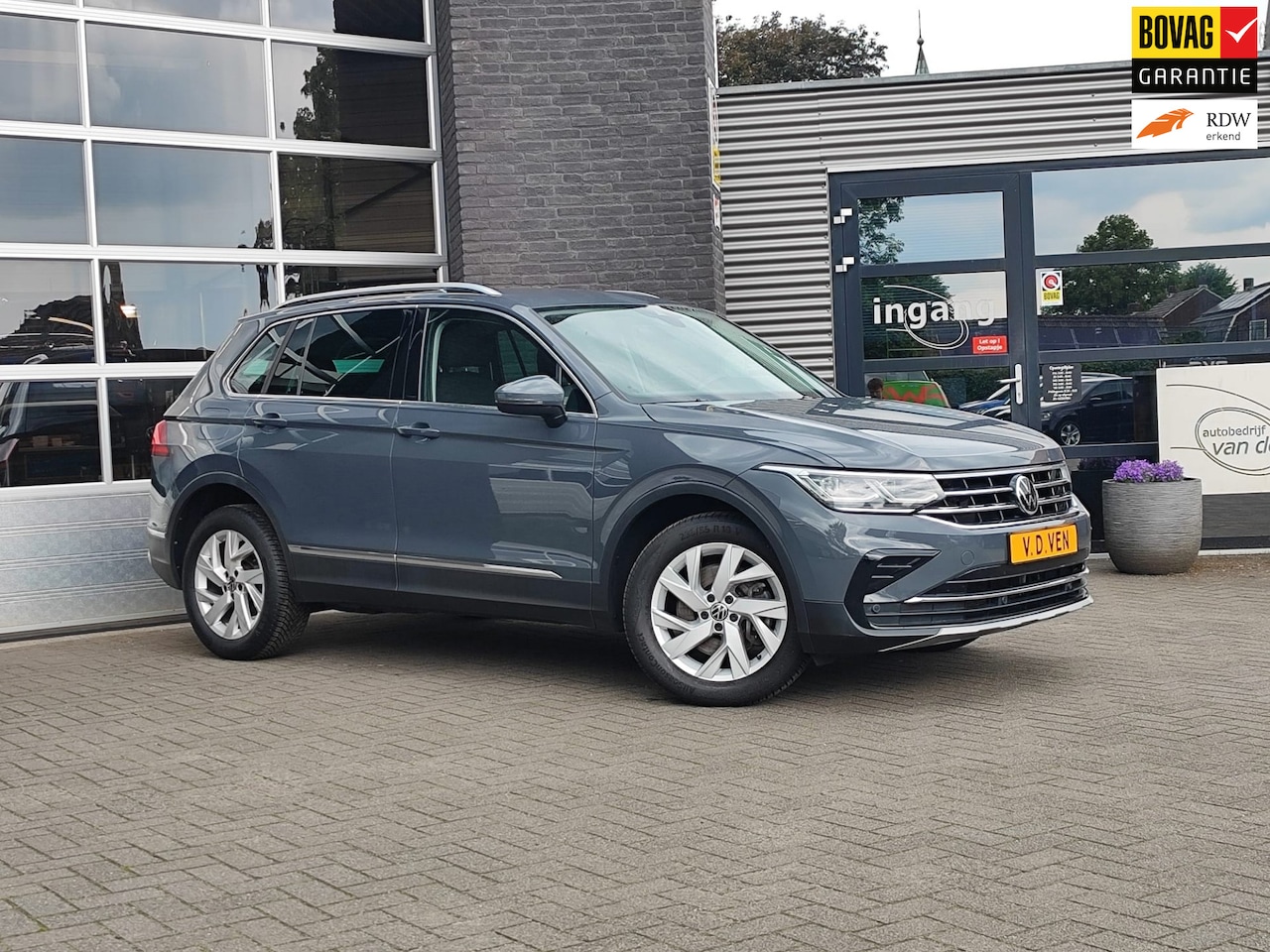 Volkswagen Tiguan - 1.4 TSI eHybrid Elegance | Zwenkbare trekhaak | Prijs inclusief Garantie + afleverbeurt | - AutoWereld.nl