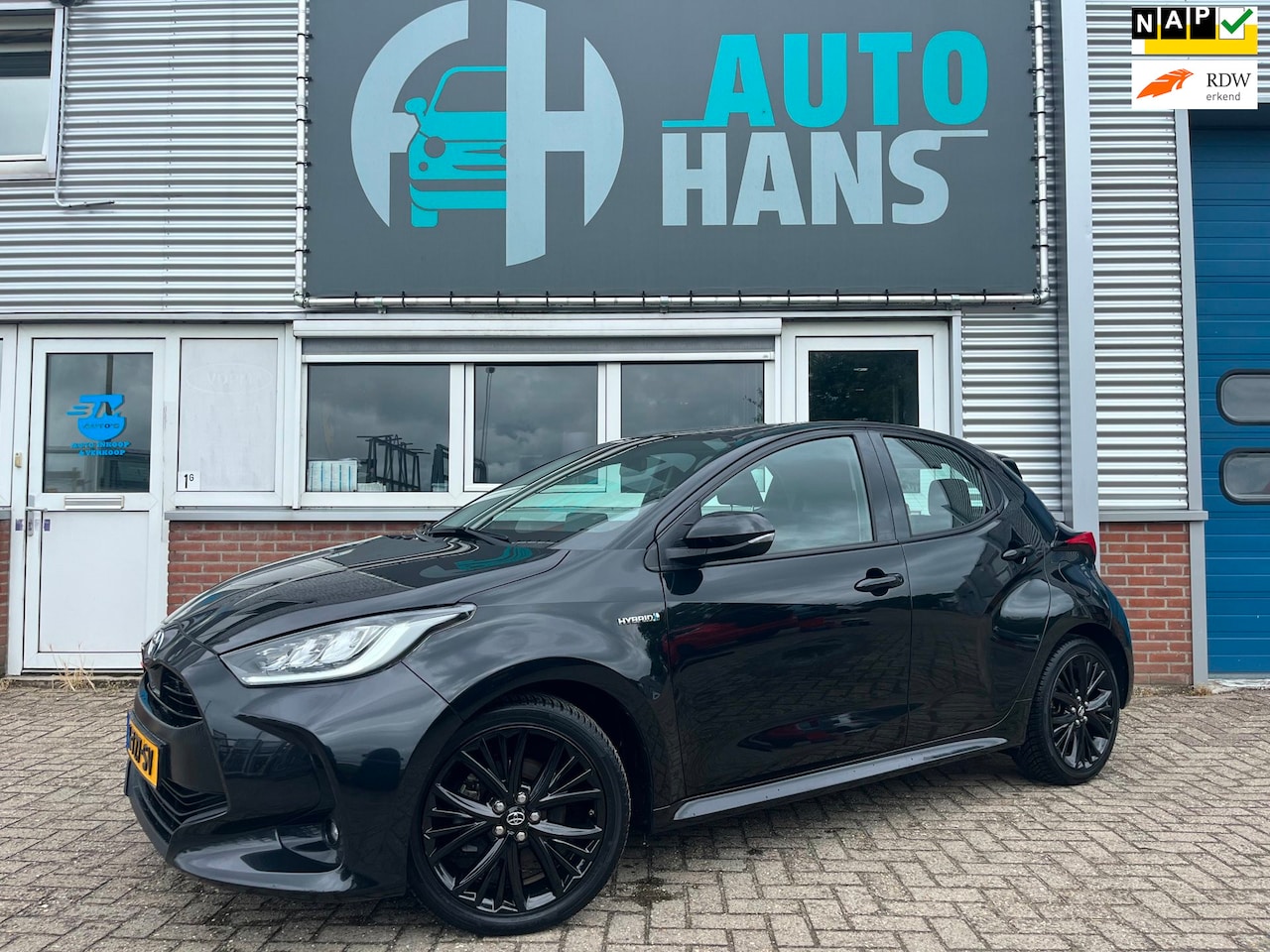 Toyota Yaris - 1.5 Hybrid Dynamic | orig. NL | 1e eig. | BTW - AutoWereld.nl