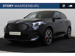 BMW iX2 - eDrive20 M Sport / Sportstoelen / Comfort Access / Adaptieve LED / Head-Up / Harman-Kardon