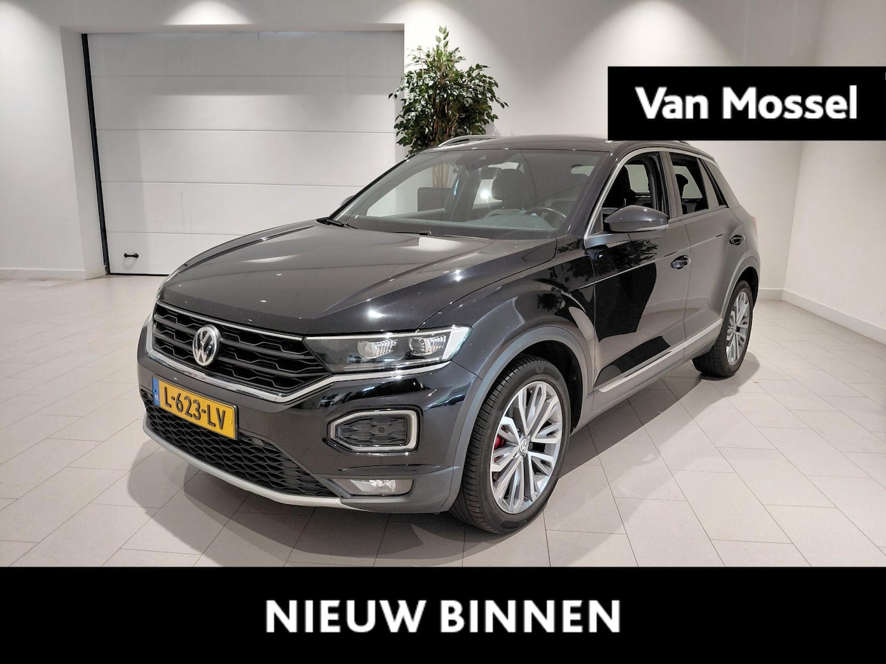 Volkswagen T-Roc - 1.5 TSI Sport Business R WORDT VERWACHT - AutoWereld.nl