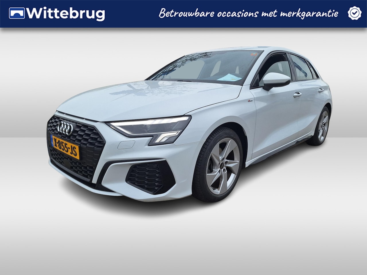 Audi A3 Sportback - 30 TFSI S-edition Automaat Full LED verlichting / Parkeersensoren / 17 " LM velgen / - AutoWereld.nl