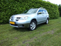 Mitsubishi Outlander Sport - 2.0 Invite+
