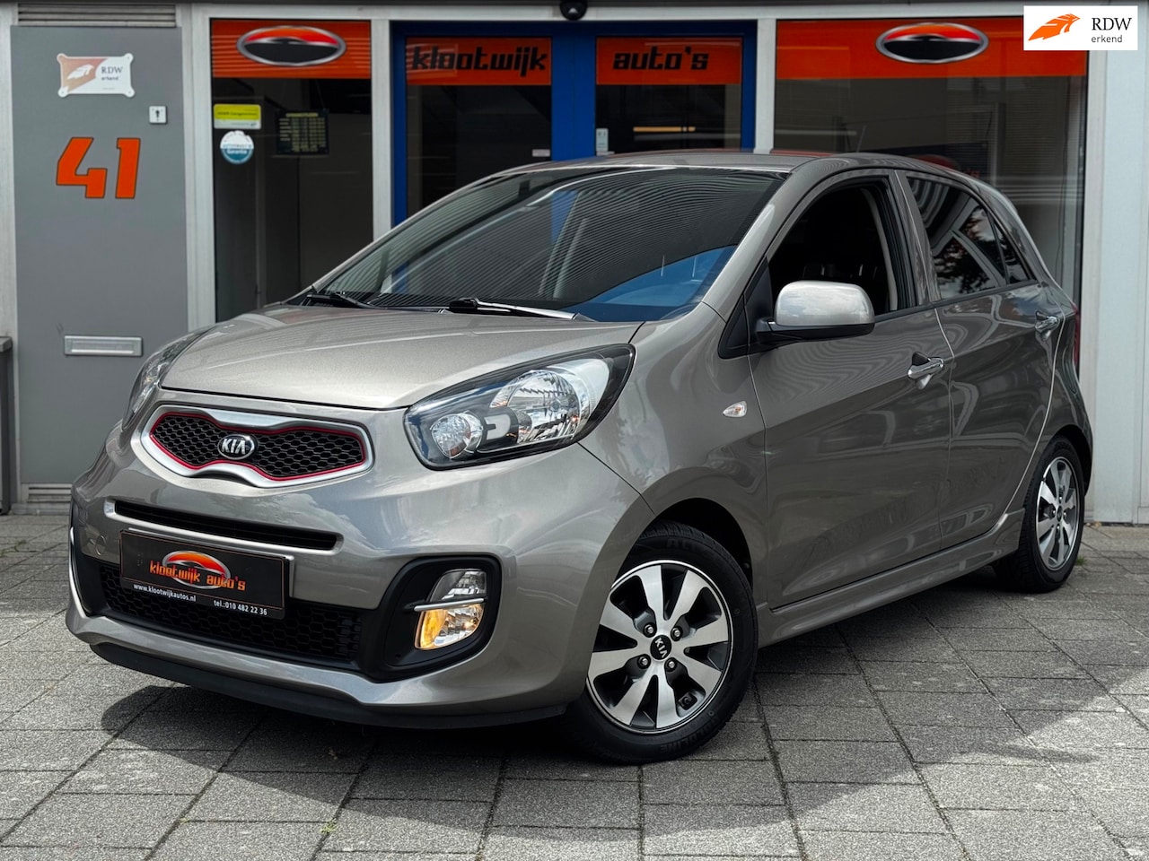 Kia Picanto - 1.0 Dream Team Edition Airco LM Stoelverw. 5-Deurs - AutoWereld.nl