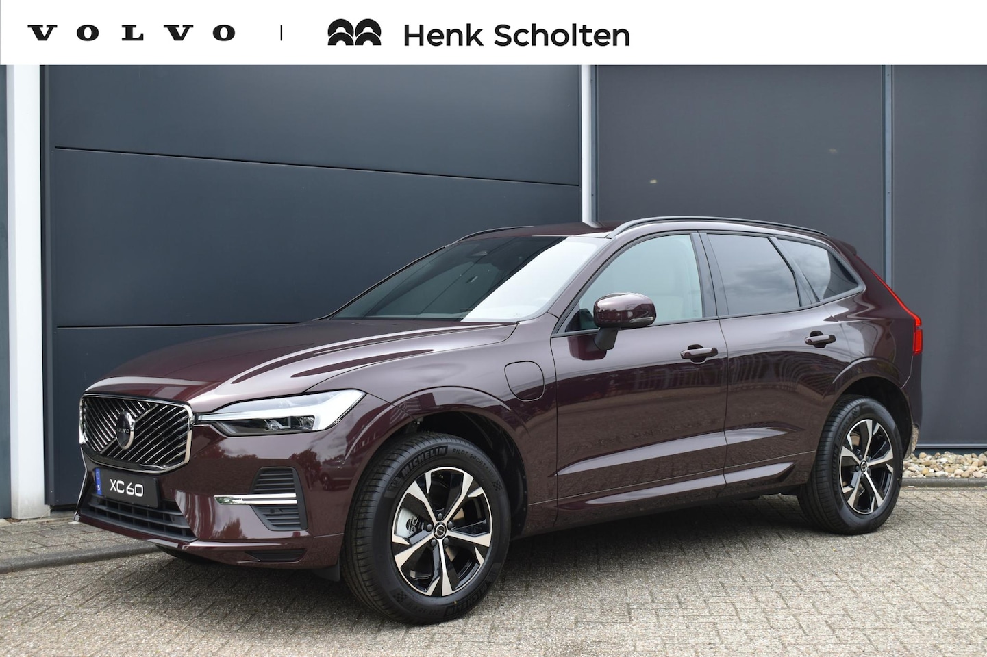 Volvo XC60 - T6 Plug-in hybrid AWD Essential | Google Navigatie | Stoel-/Stuurwielverwarming | Extra ge - AutoWereld.nl