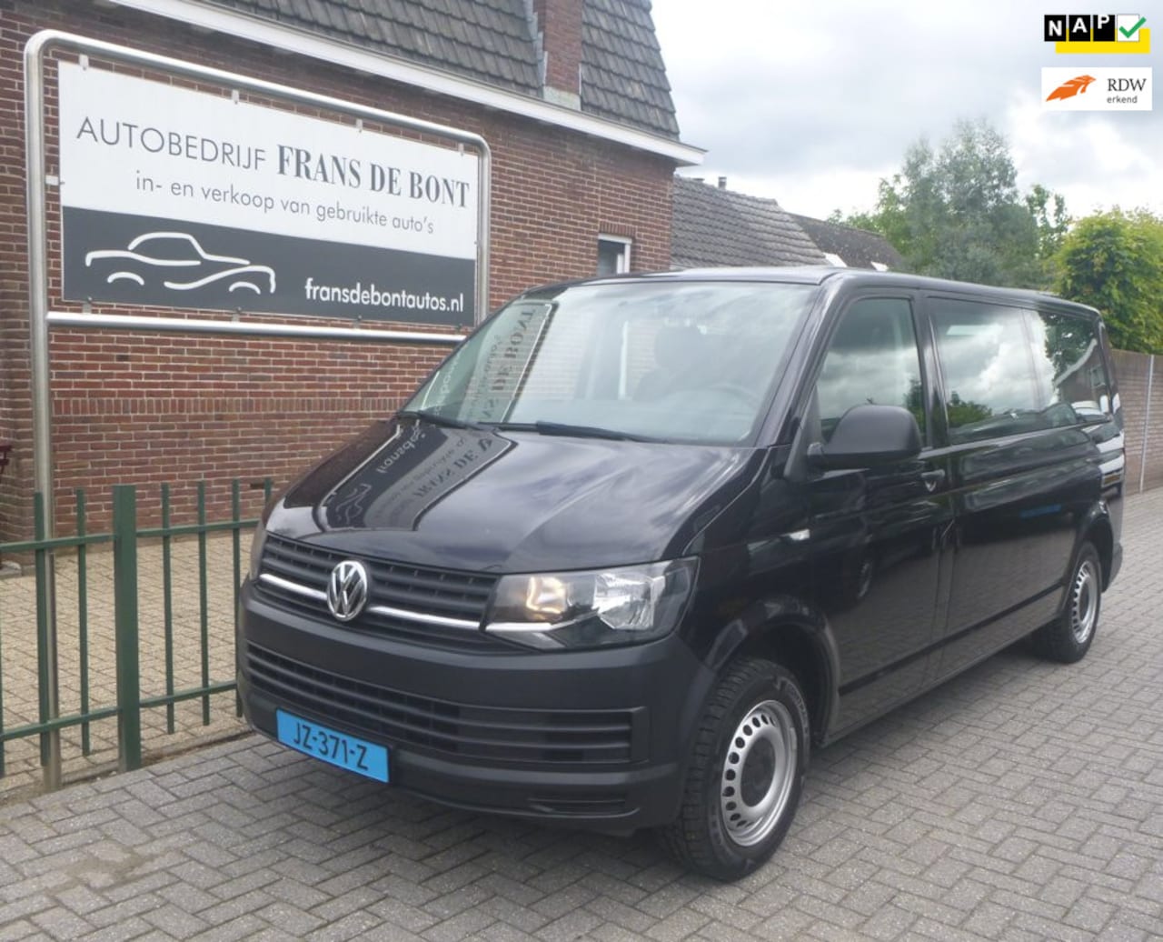 Volkswagen Transporter Kombi - 2.0 TDI L2H1 9 PERSOONS AIRCO NETTE BUS € 11.250 EX BTW - AutoWereld.nl