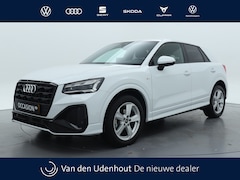Audi Q2 - 35 TFSI S Edition | Adaptive cruise | Stoelverwarming | Zwart optiek |