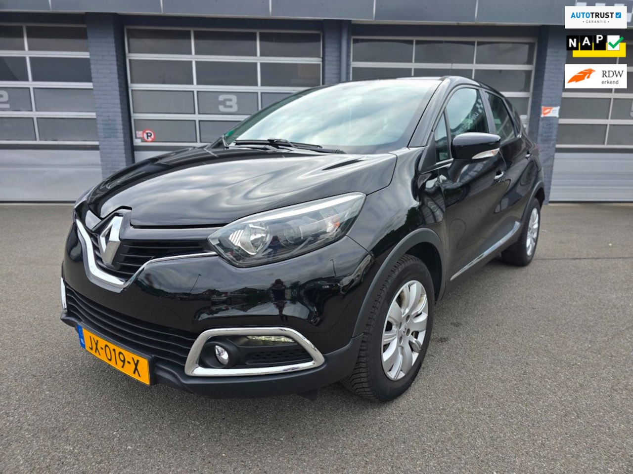 Renault Captur - 0.9 TCe Expression NAP|Airco|Dealer Onderhouden|Cruise|PDC| - AutoWereld.nl