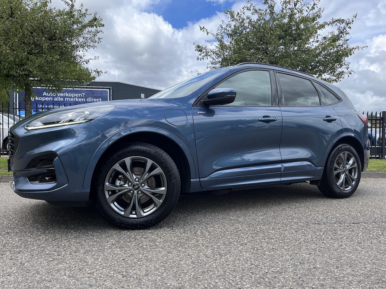 Ford Kuga - 2.5 PHEV e-CVT 225pk ST-Line Thaak Wegklapbaar Clima Navi - AutoWereld.nl