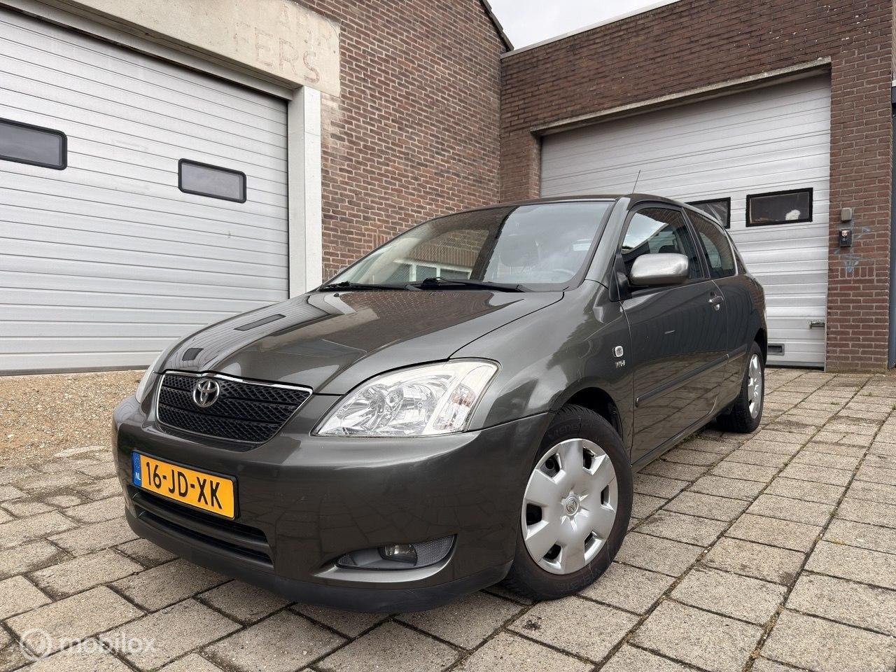 Toyota Corolla - 1.6 VVT-i Linea Sol 1.6 VVT-i Linea Sol - AutoWereld.nl