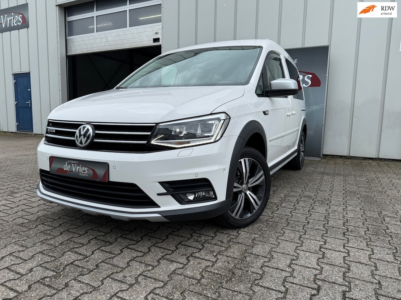 Volkswagen Caddy - 1.4 TSI ALLRTACK Trendline 7pers. / Airco / Trekhaak / Navi / Cruise Control / PDC / Stoel - AutoWereld.nl