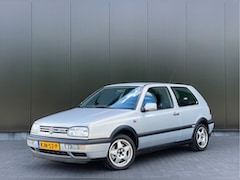 Volkswagen Golf - 2.0 GTI