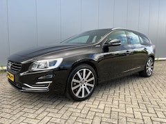 Volvo V60 - 2.4 D5 Twin Engine Special Edition Panorama