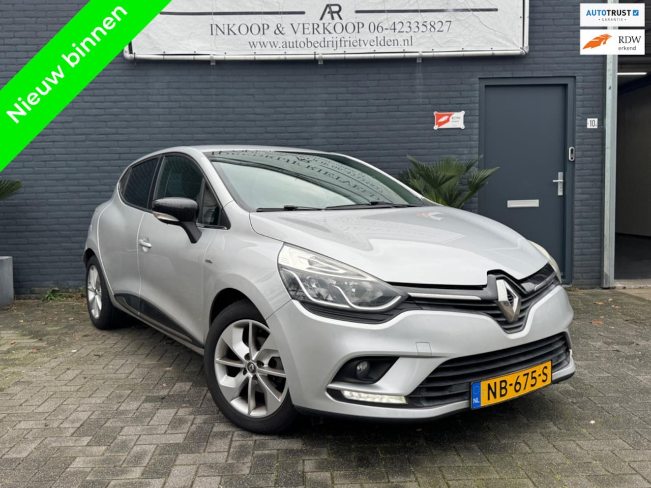 Renault Clio - 0.9 TCe Limited Facelift Navi DAB+ Clima! Inruil mogelijk! - AutoWereld.nl