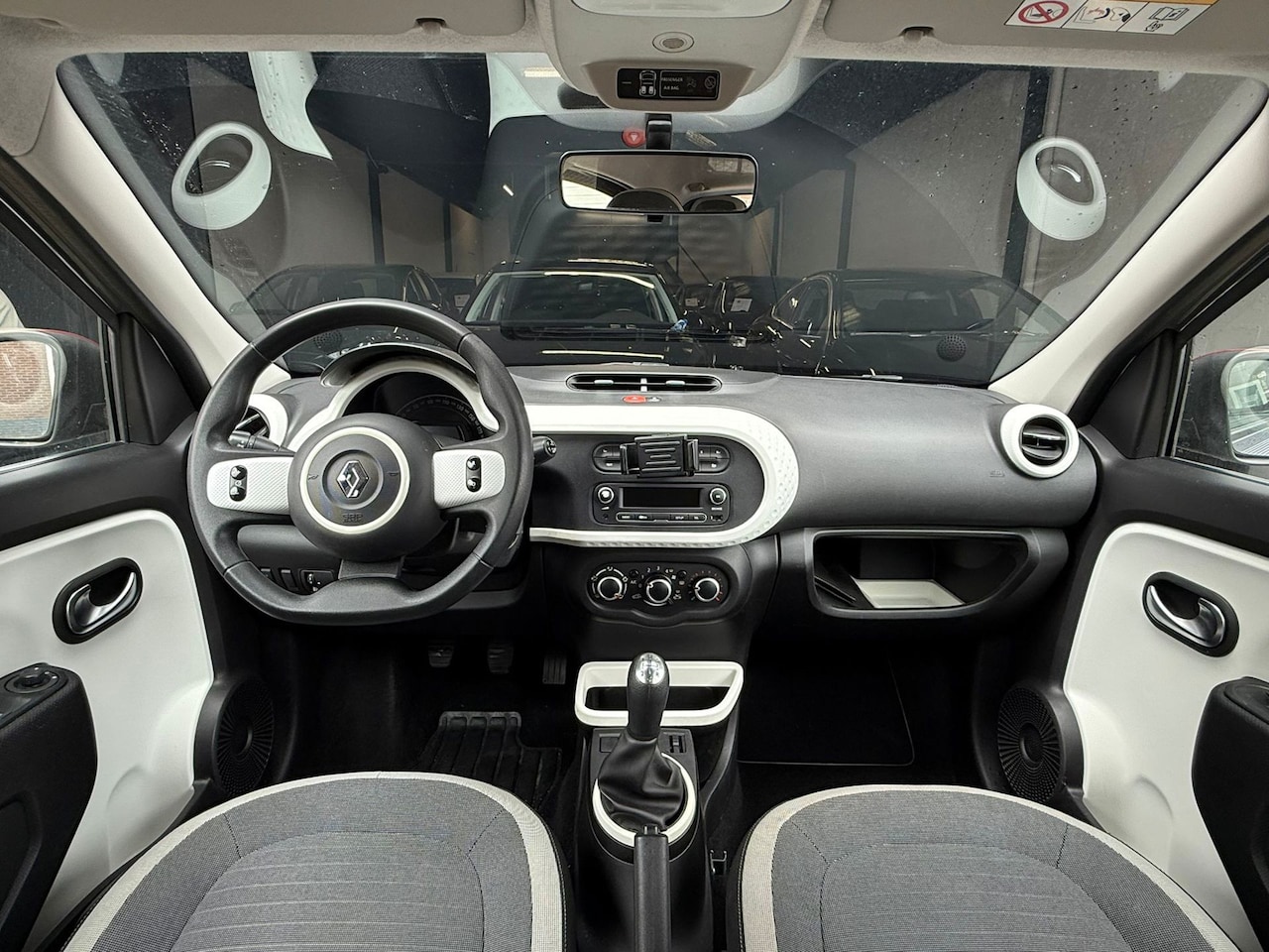 Renault Twingo - 1.0 SCe Bluetooth | Cruise Control 2017 - AutoWereld.nl