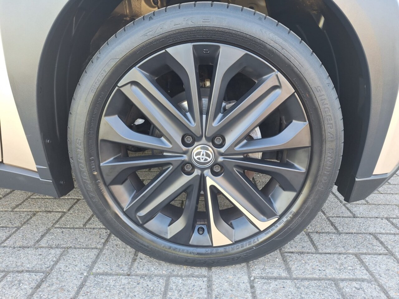 Toyota Aygo X - 1.0 VVT-i Automaat Premium