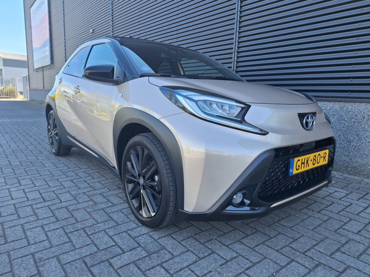 Toyota Aygo X - 1.0 VVT-i Automaat Premium