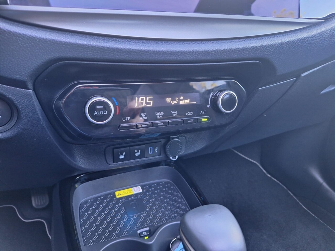 Toyota Aygo X - 1.0 VVT-i Automaat Premium