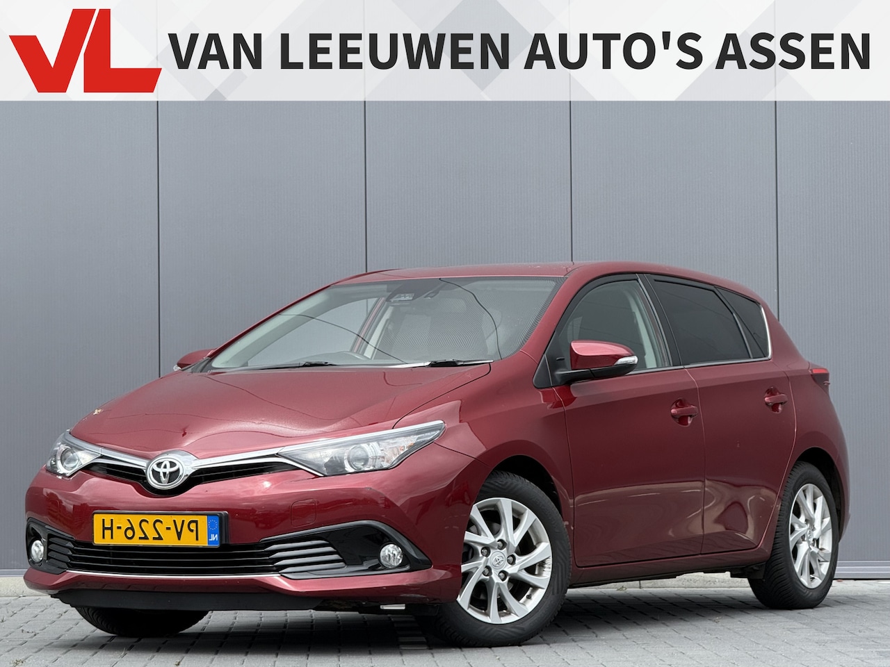 Toyota Auris - 1.2T Dynamic | Nieuw binnen | Automaat | Trekhaak - AutoWereld.nl