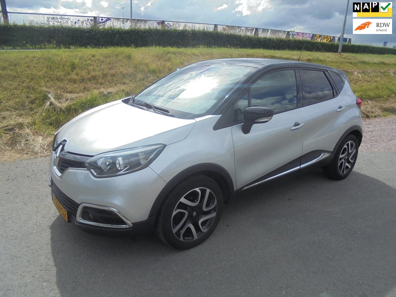 Renault Captur - Renault Captur 0.9 benzine airco ecc lmv trekhaak navigatie - AutoWereld.nl
