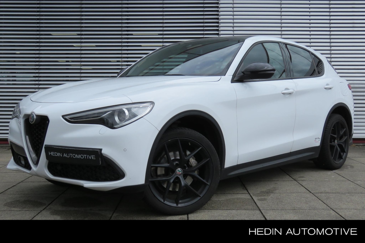 Alfa Romeo Stelvio - 2.0 T AWD B-Tech | All Season Banden | Apple Carplay/Android Auto | Afneembare Trekhaak | - AutoWereld.nl