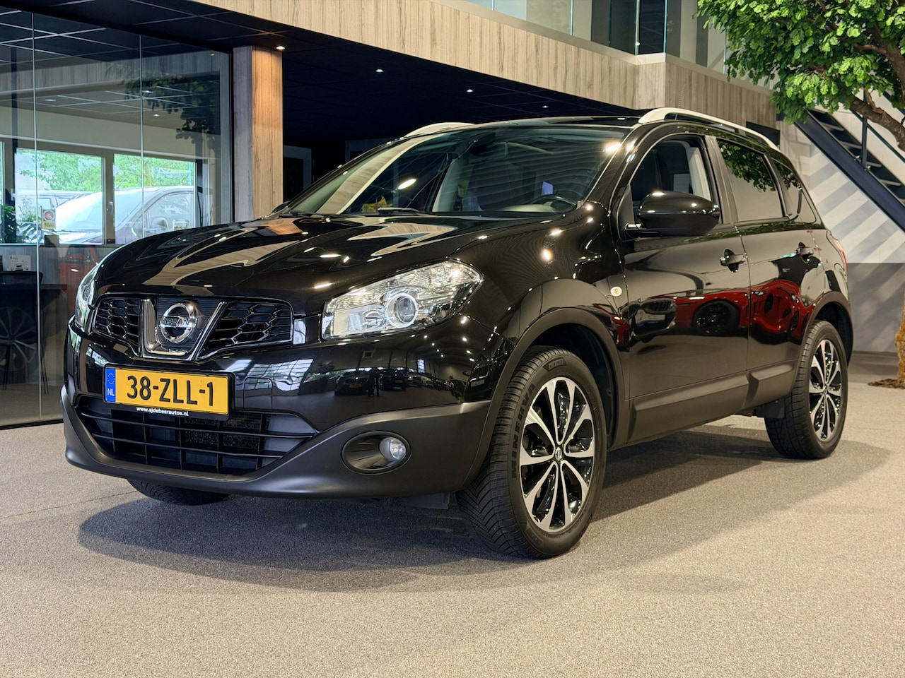 Nissan Qashqai - 1.6 Connect Edition Panorama | Navigatie | Camera | Trekhaak - AutoWereld.nl