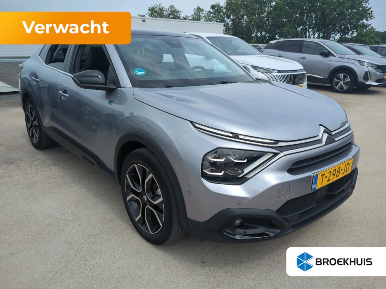 Citroën Ë-C4 X - Shine 50 kWh | Schuif-/Kanteldak | Navigatie | Leder | HUD | Stoel/Stuurverwarming | !! - AutoWereld.nl