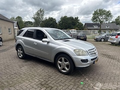 Mercedes-Benz M-klasse - 320 CDI 4matic AUT GRIJS KENTEKEN