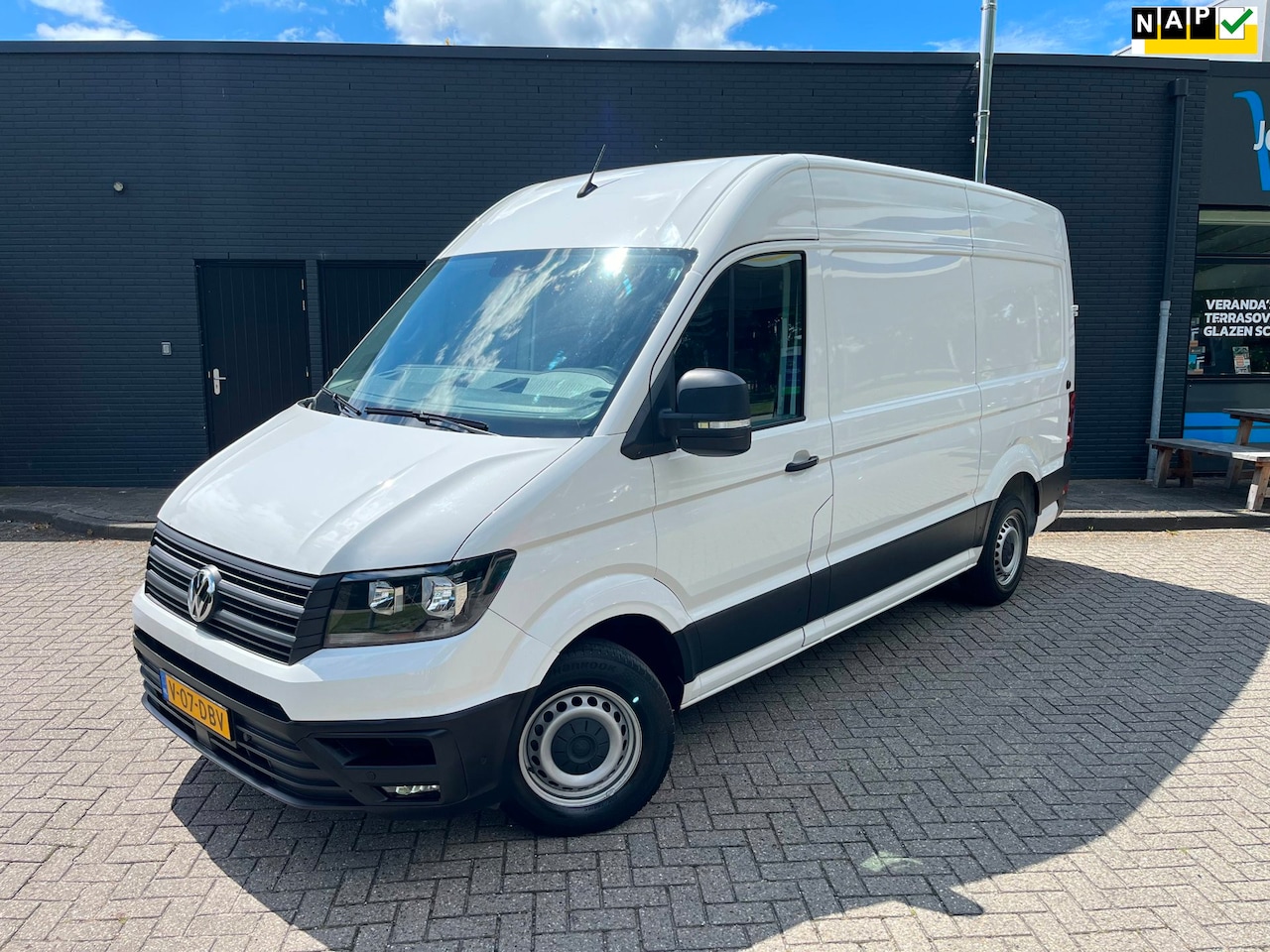 Volkswagen Crafter - 35 2.0 TDI L3H3 Highline EURO VI 35 2.0 TDI L3H3 Highline EURO VI - AutoWereld.nl