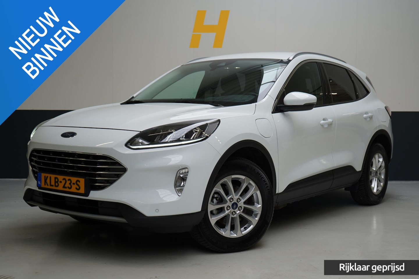 Ford Kuga - 2.5 PHEV Titanium | SoH 90% | Carplay | Camera | Navigatie | Cruise | Winter pack - AutoWereld.nl