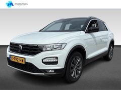 Volkswagen T-Roc - 1.5 TSI Style Business | Achteruitrijcamera | Draadloze telefoonlader | Elektrisch bedienb
