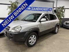 Hyundai Tucson - 2.7i V6 4WD Style // Autom. // cruise // Ecc