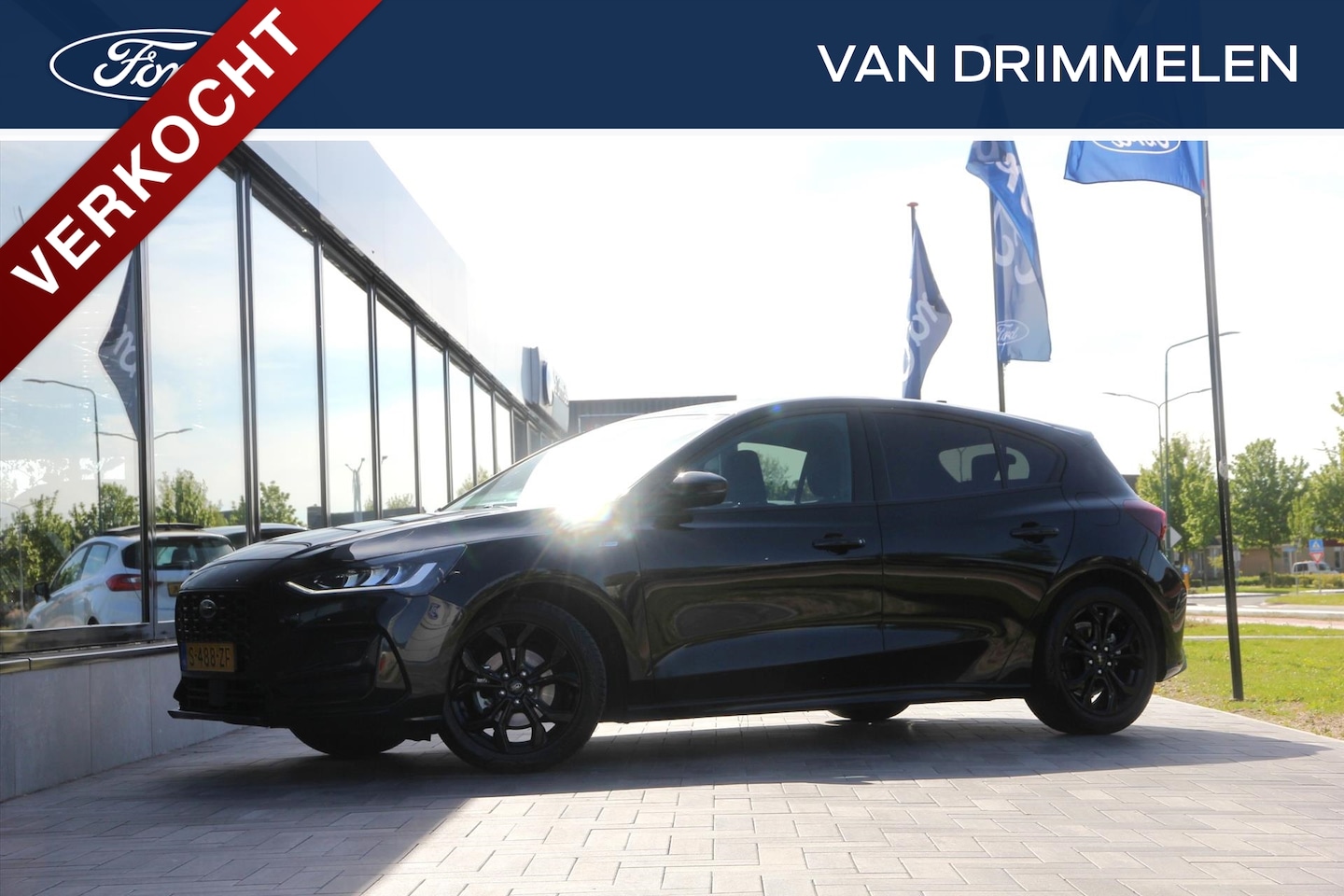 Ford Focus - 1.0 EcoBoost Hybrid 125pk ST-Line Black on Black | Stoelverwarming | Adaptive Cruise - AutoWereld.nl