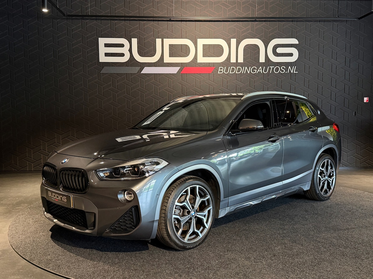 BMW X2 - sDrive20i High Exe | M-sport | Leder | Head-up - AutoWereld.nl