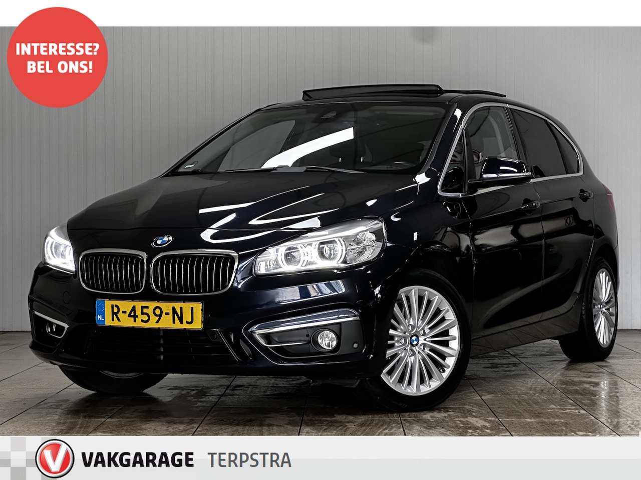 BMW 2-serie Active Tourer - 220i High Executive/ Automaat/ Open-Pano!/ Trekhaak/ LED Koplampen/ Elek.Klep/ Stoelverw/ - AutoWereld.nl