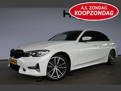 BMW 3-serie - 320i High Executive Automaat Navigatie LED Carplay Stoelverwarming Dealer Onderhouden Inru