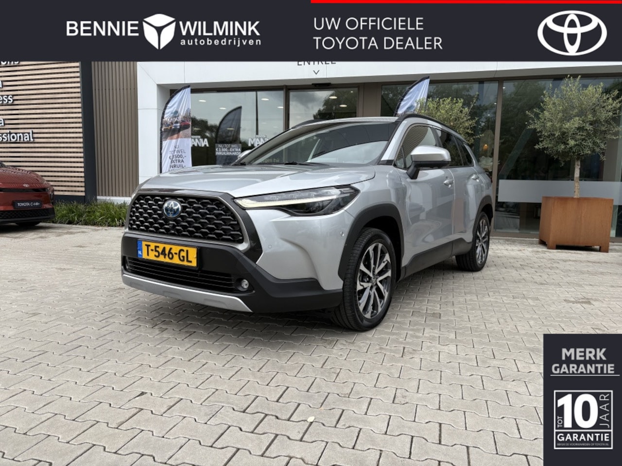 Toyota Corolla Cross - 2.0 HP Hybrid Launch Edition | Trekhaak - AutoWereld.nl