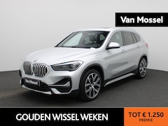 BMW X1 - xDrive25e Executive | PANORAMADAK | HEAD-UP | STOELVERWARMING | CAMERA | NAVIGATIE | SPORT