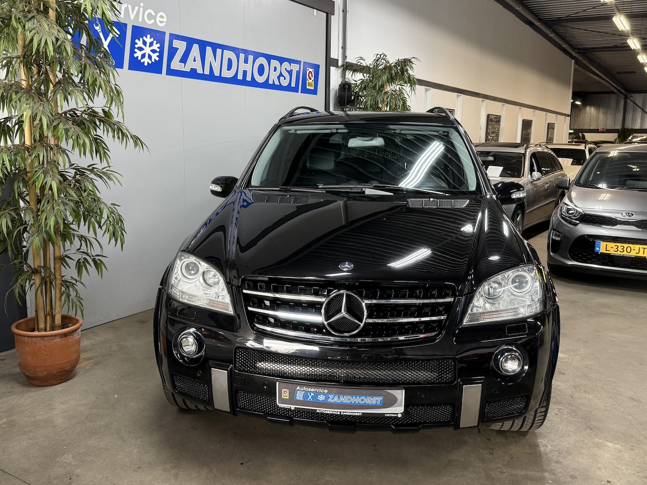 Mercedes-Benz M-klasse - AMG 63 // Leer // niveauregeling // autom. - AutoWereld.nl