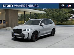 BMW X5 - xDrive50e M Sport Automaat / Panoramadak / Trekhaak / Soft-Close / Parking Assistant Profe
