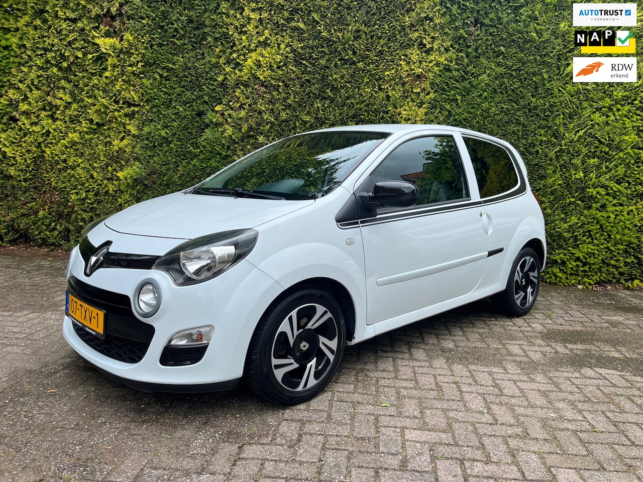 Renault Twingo - 1.2-16V Collection 1.2 16V Collection, cruise, airco, - AutoWereld.nl
