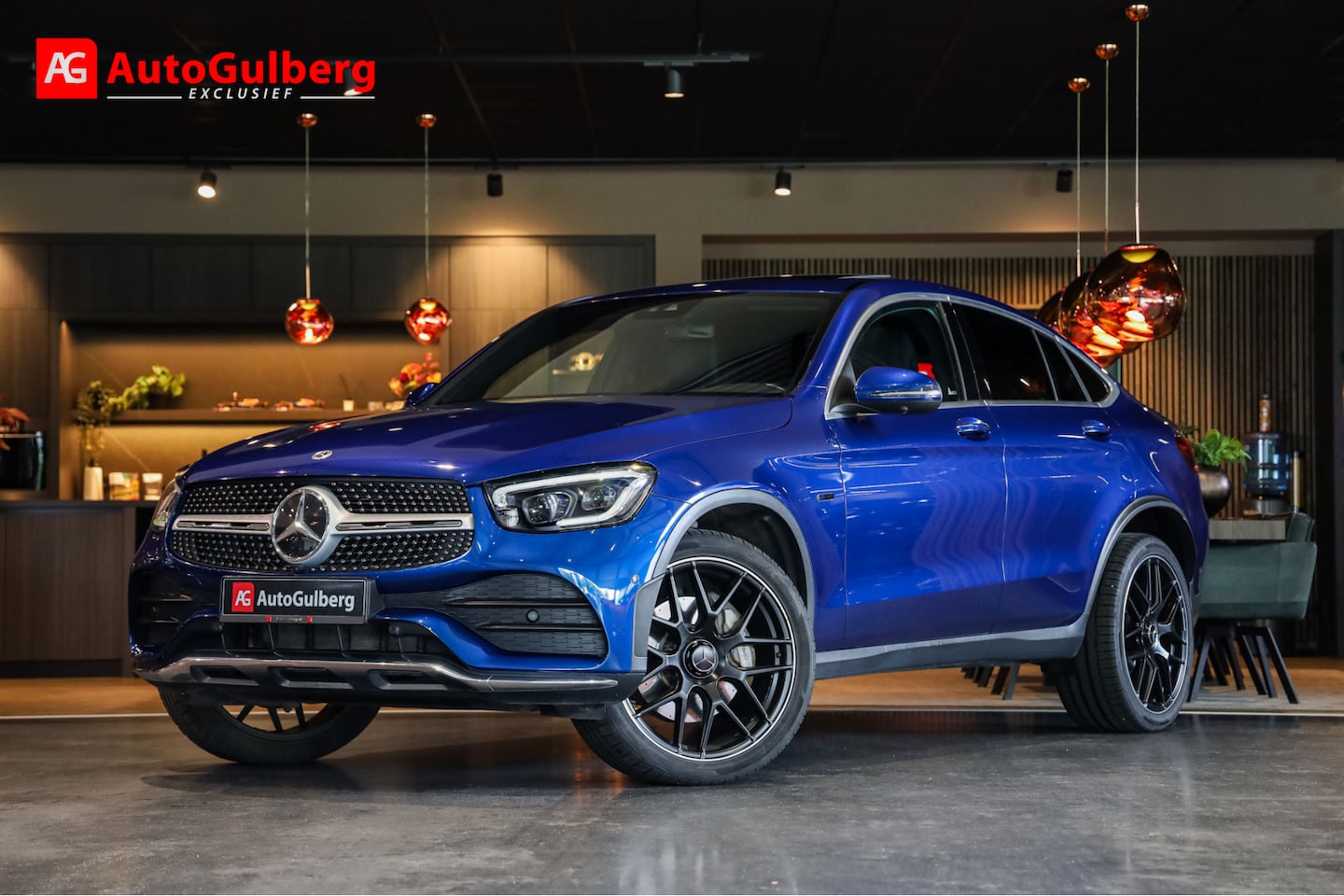 Mercedes-Benz GLC-klasse Coupé - 300e 4MATIC AMG Premium Plus Sportstoelen Leder, Glas dak, Burmester Sound system, MBUX, 3 - AutoWereld.nl