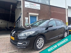 Renault Mégane Estate - 1.2 TCe Limited JAAR APK & AIRCO & NAVIGATIE