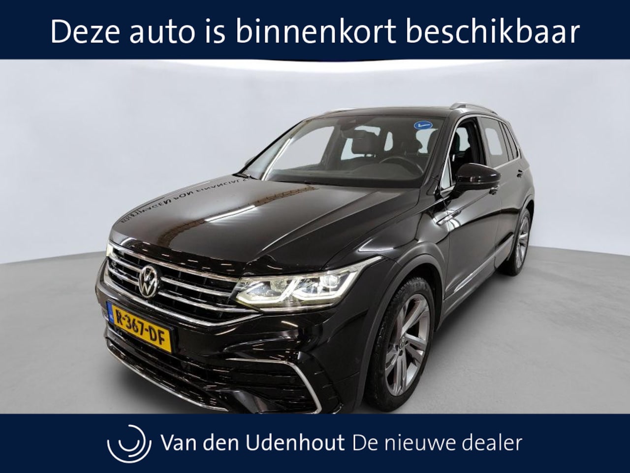 Volkswagen Tiguan - 1.5 TSI 150pk DSG R-Line Business+ | Panoramadak | Trekhaak | Stoelverwarming | Keyless - AutoWereld.nl