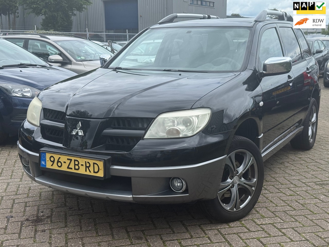 Mitsubishi Outlander Sport - 2.0 Invite+ - AutoWereld.nl