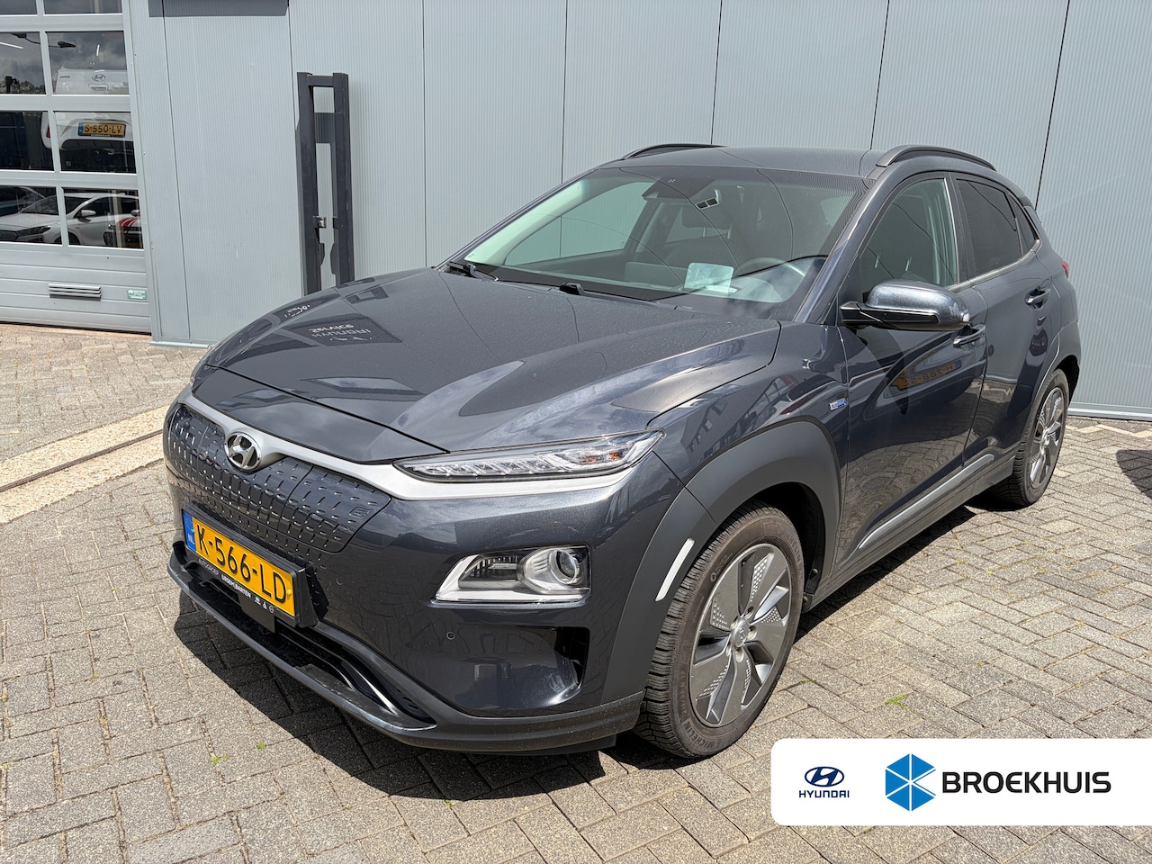 Hyundai Kona Electric - EV Premium 64 kWh 204pk | Climate | Camera | Cruise controle adaptief | Lichtmetalen velge - AutoWereld.nl